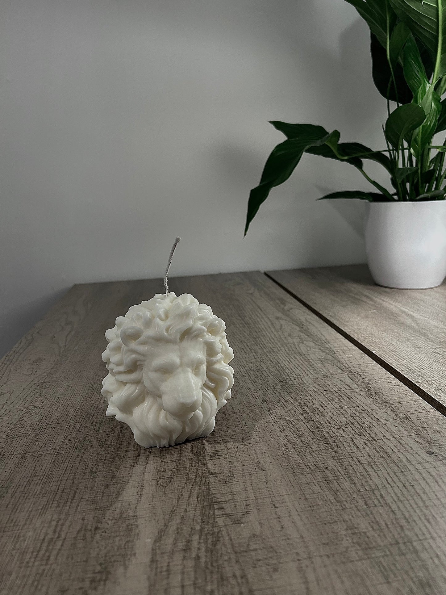 Lion Head Candle